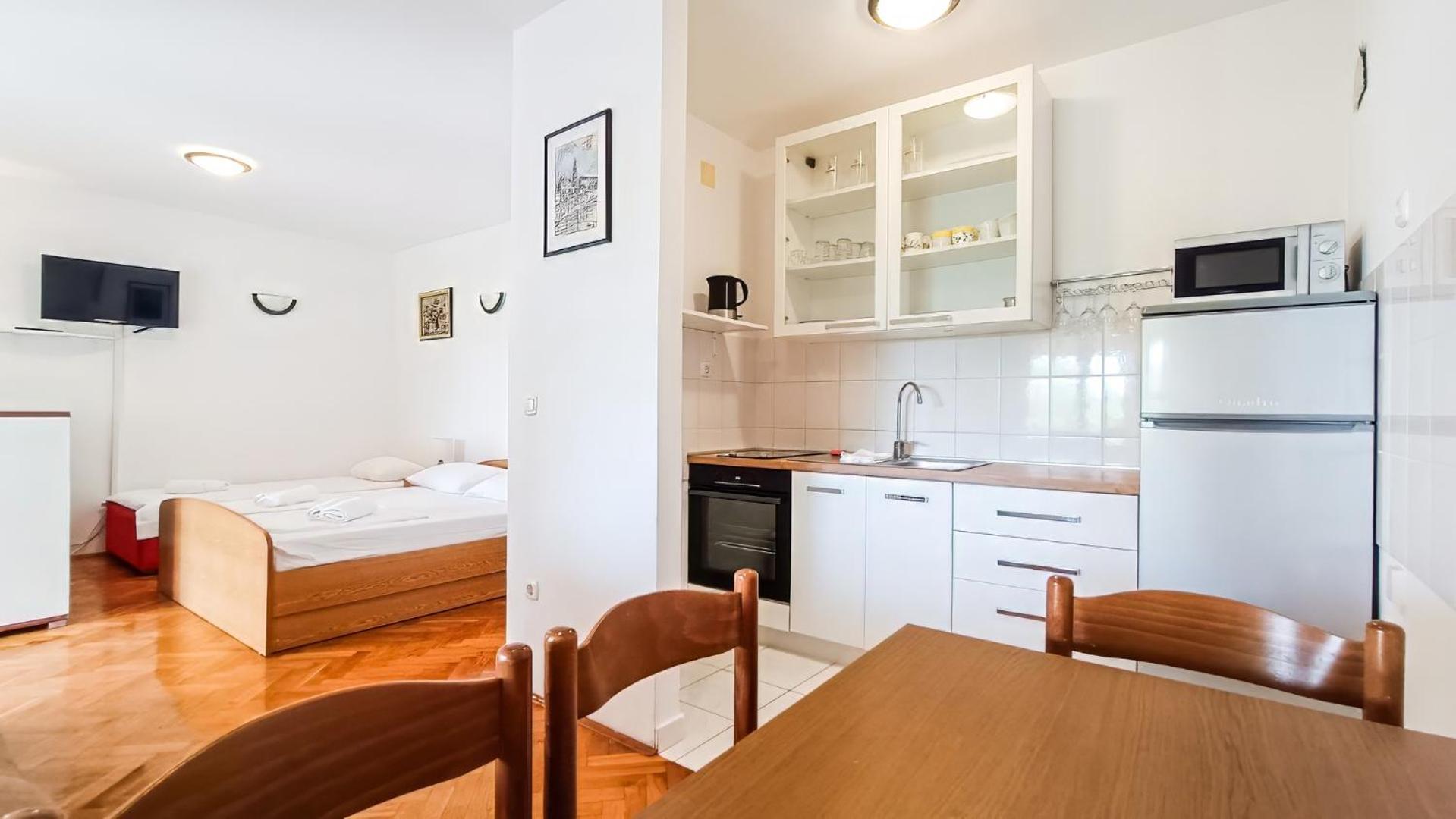 Apartment Huanita Promajna Kültér fotó