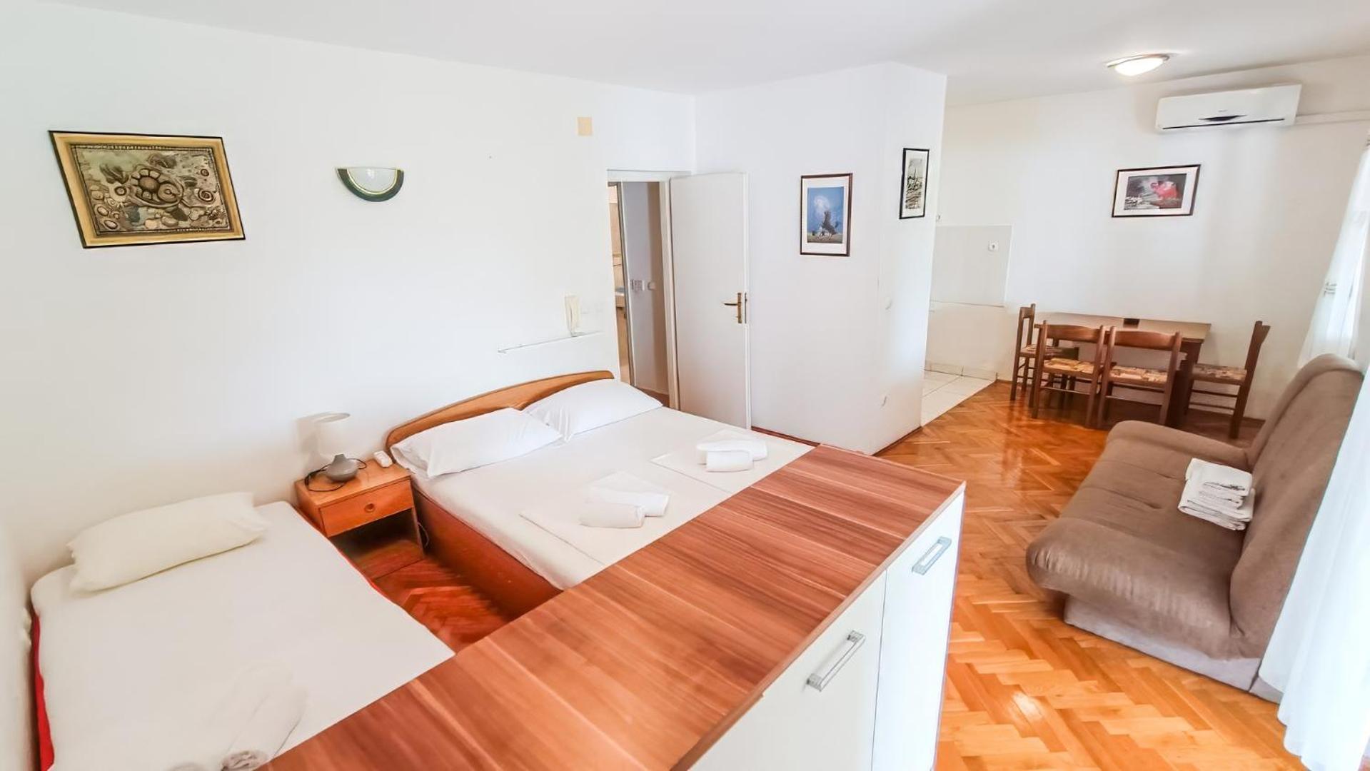 Apartment Huanita Promajna Kültér fotó
