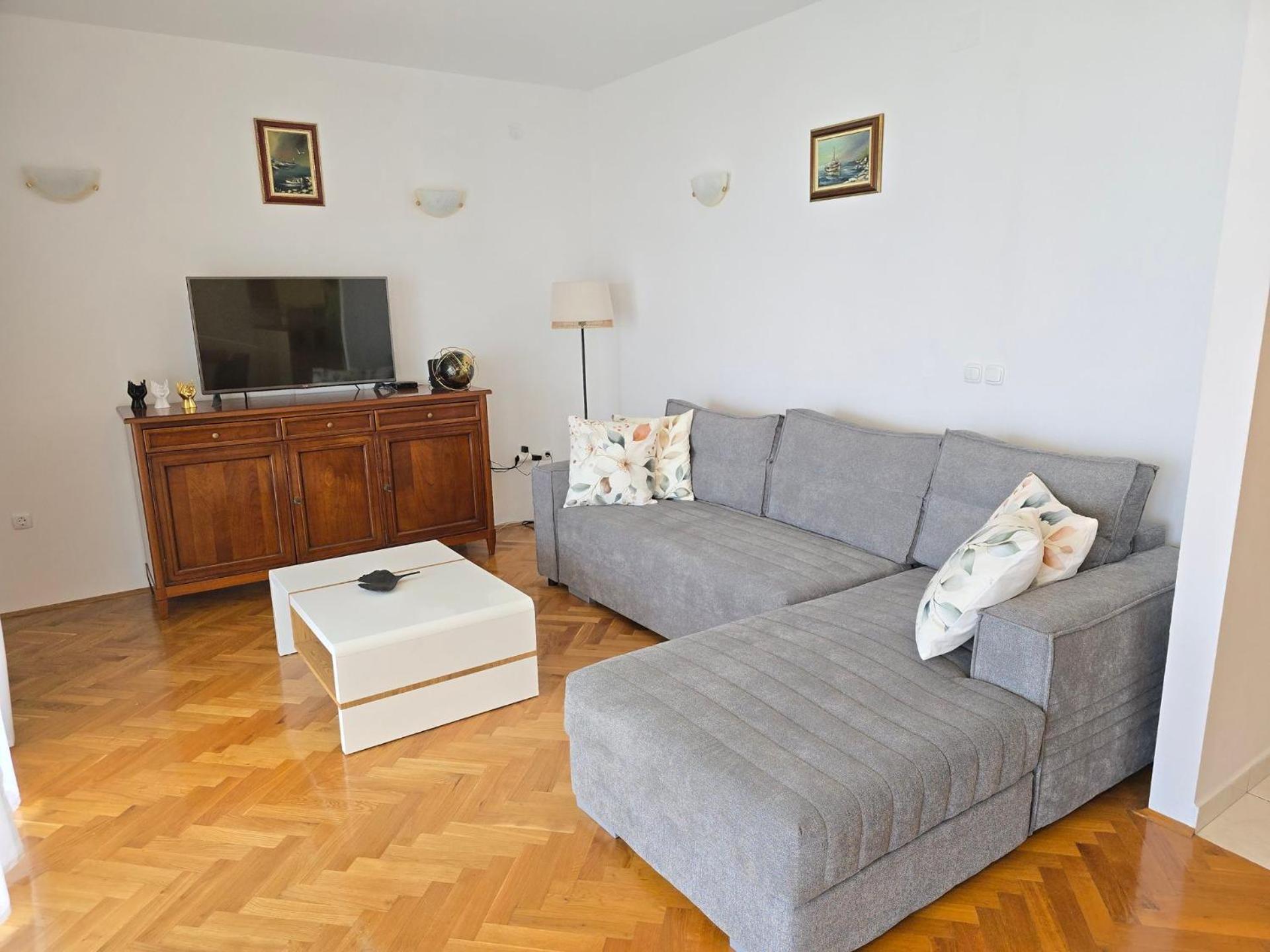 Apartment Huanita Promajna Kültér fotó